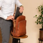 Business rugtas Nicola van The Chesterfield Brand 15"inch Lederonline