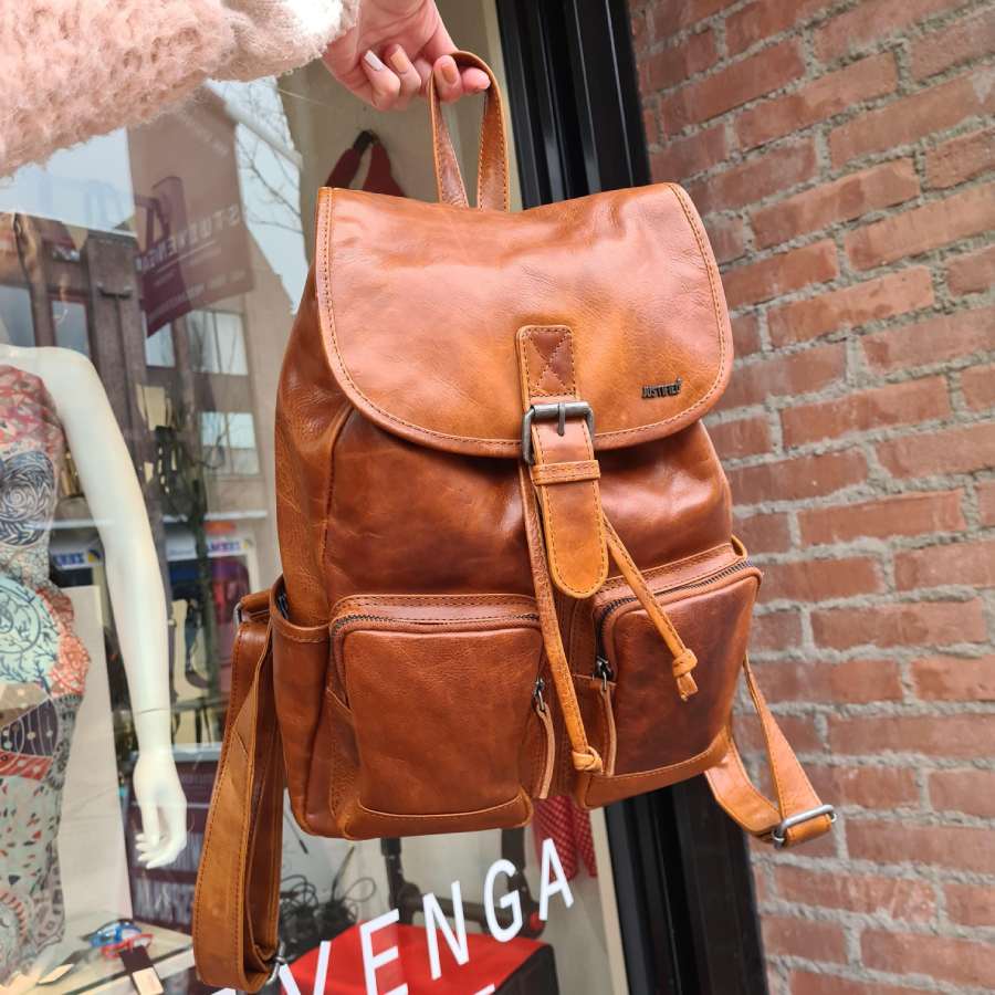 leren-rugzak-930zcs-1.jpg Leren rugzak cognac met voorvakken en trekkoord - Afbeelding 1