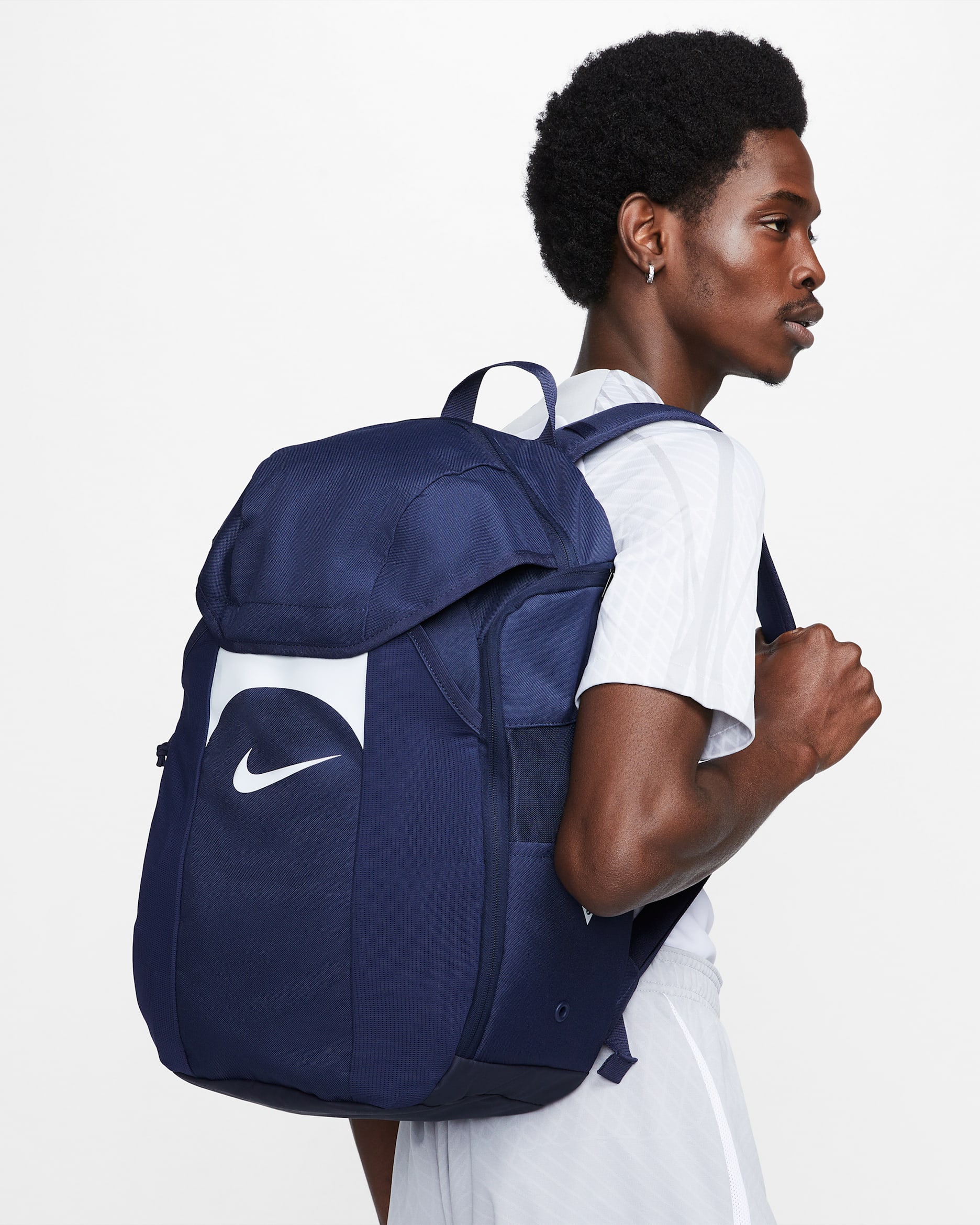 rugzak-30-liter-254zwe-1.jpg Nike Academy Team Rugzak (30 liter) Midnight Navy/Midnight Navy/Wit Size ONE SIZE - Afbeelding 1