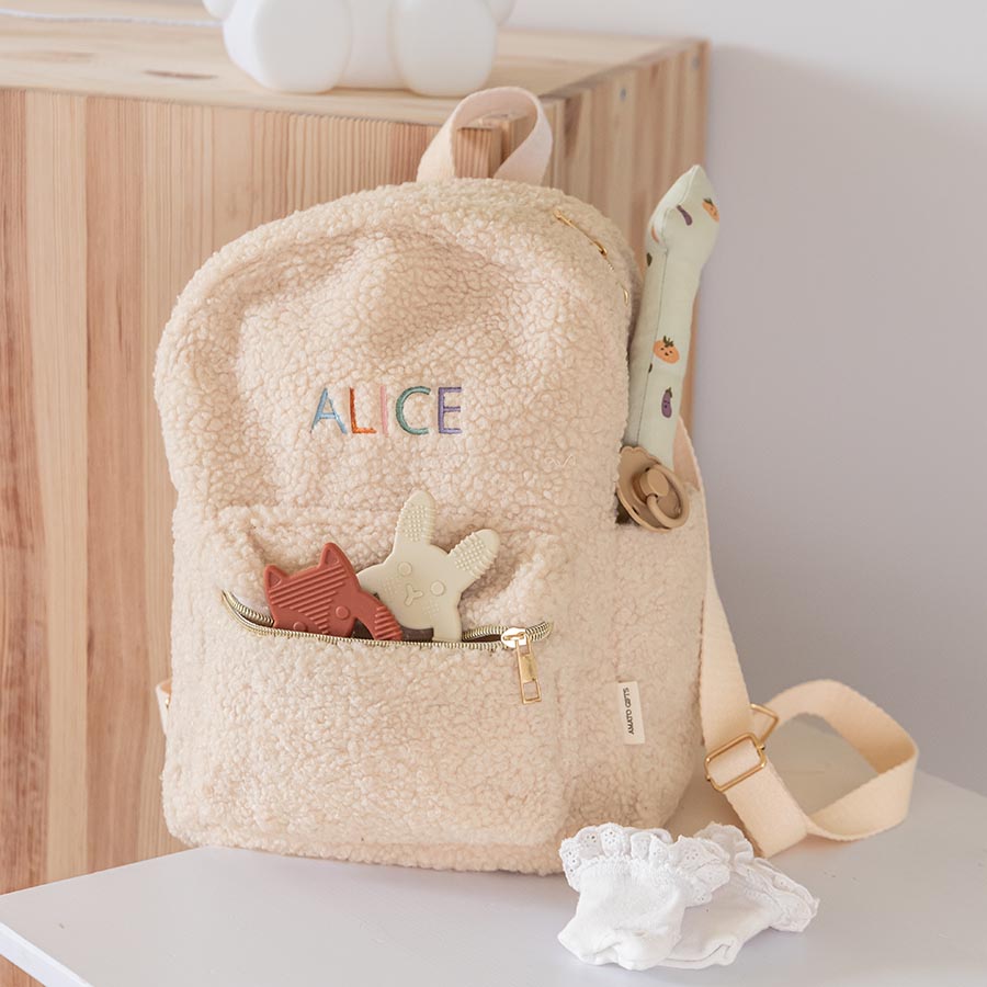 teddy-rugzak-708gjm-1.jpg Beige geborduurde teddy rugzak met naam Cadeaus | Tadaaz - Afbeelding 1